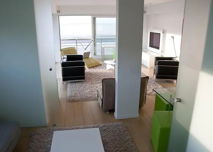 The Lighthouse コクセッド